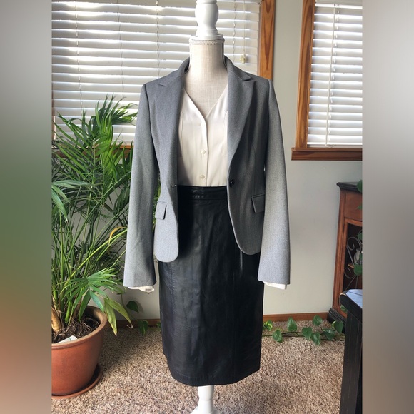 Genuine Leather pencil skirt. Size Small - Picture 6 of 6